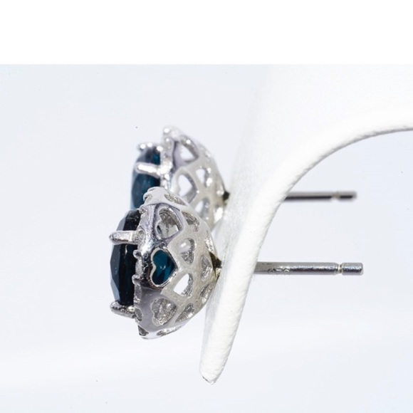 * NEW S925 Natural Blue Topaz Halo Earrings, beautiful Earrings, cute Earrings. - Picture 4 of 4